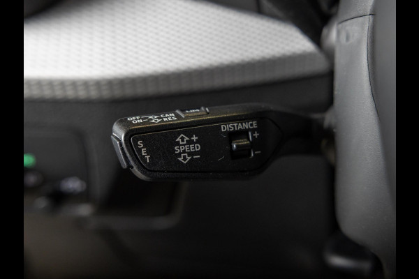 Audi Q2 35 TFSI S Edition / 150pk / Cruise / Trekhaak / Navigatie