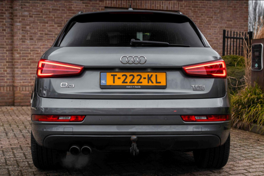 Audi Q3 2.0 TFSI Quattro Sport Line 180 PK Aut. Stoelverwarming Xenon Trekhaak Leder Cruise 20''