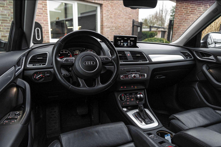 Audi Q3 2.0 TFSI Quattro Sport Line 180 PK Aut. Stoelverwarming Xenon Trekhaak Leder Cruise 20''