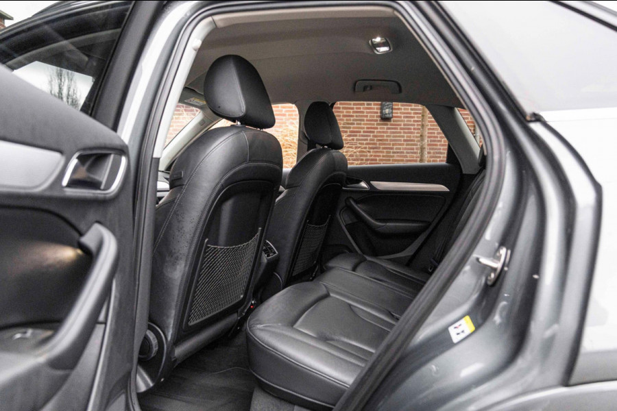 Audi Q3 2.0 TFSI Quattro Sport Line 180 PK Aut. Stoelverwarming Xenon Trekhaak Leder Cruise 20''