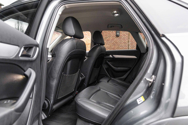 Audi Q3 2.0 TFSI Quattro Sport Line 180 PK Aut. Stoelverwarming Xenon Trekhaak Leder Cruise 20''