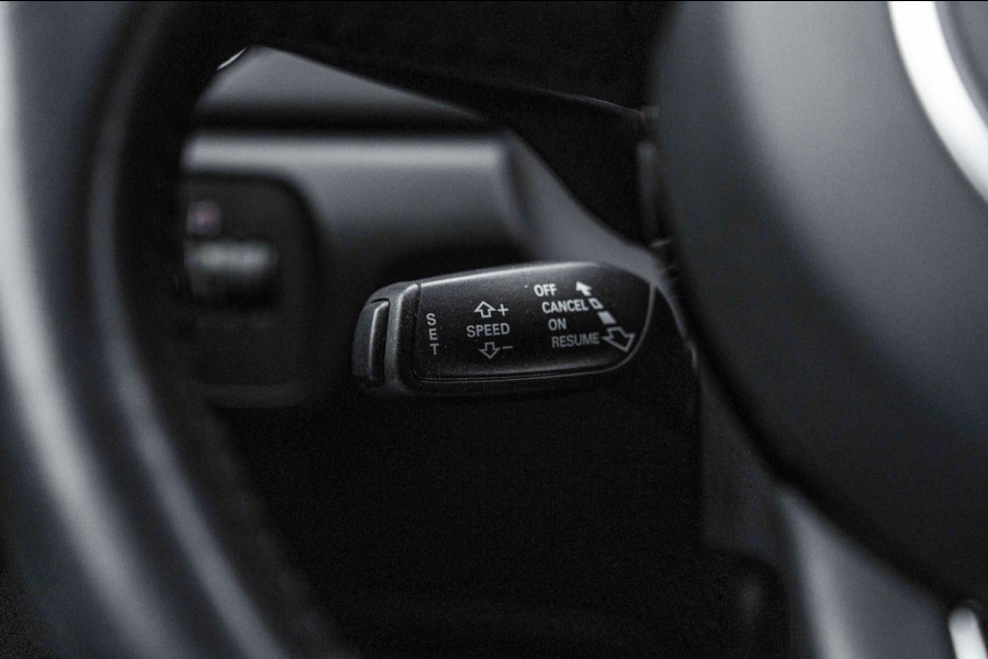 Audi Q3 2.0 TFSI Quattro Sport Line 180 PK Aut. Stoelverwarming Xenon Trekhaak Leder Cruise 20''