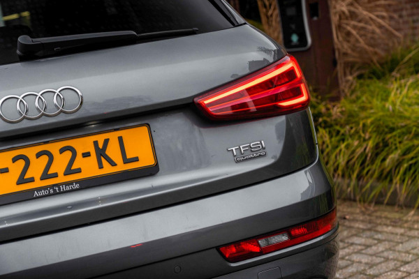 Audi Q3 2.0 TFSI Quattro Sport Line 180 PK Aut. Stoelverwarming Xenon Trekhaak Leder Cruise 20''