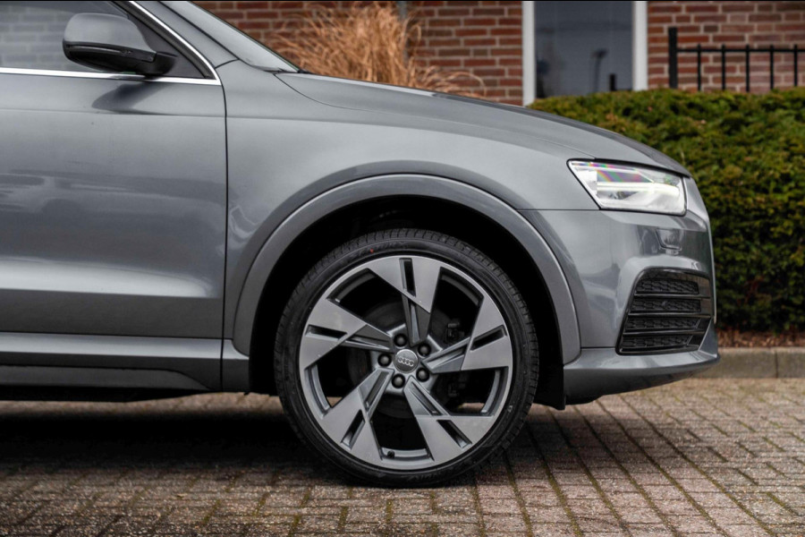 Audi Q3 2.0 TFSI Quattro Sport Line 180 PK Aut. Stoelverwarming Xenon Trekhaak Leder Cruise 20''