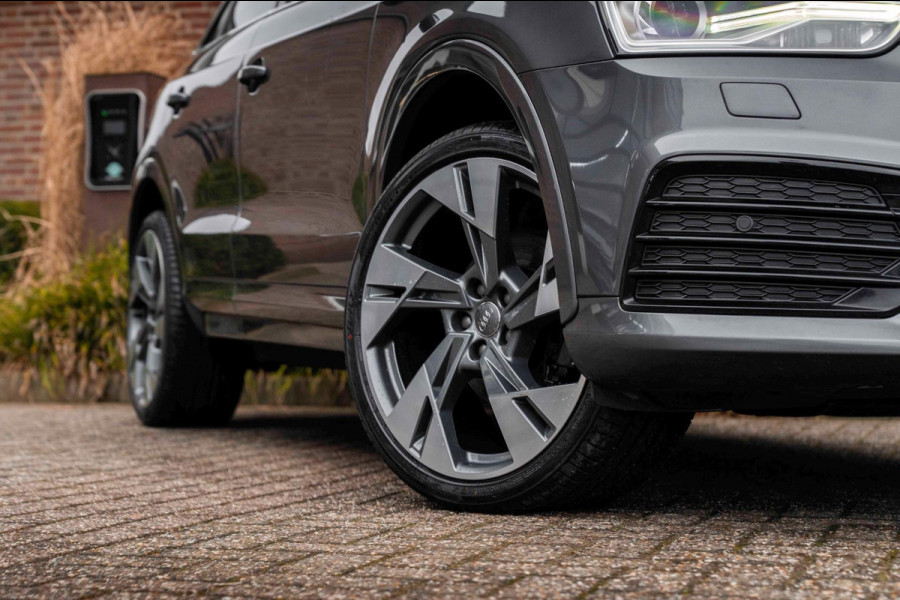 Audi Q3 2.0 TFSI Quattro Sport Line 180 PK Aut. Stoelverwarming Xenon Trekhaak Leder Cruise 20''
