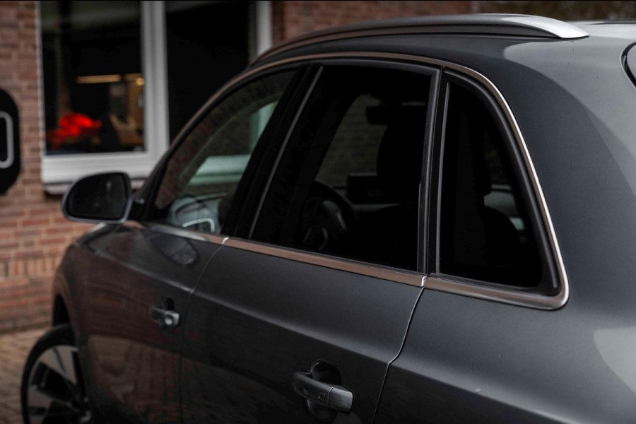 Audi Q3 2.0 TFSI Quattro Sport Line 180 PK Aut. Stoelverwarming Xenon Trekhaak Leder Cruise 20''