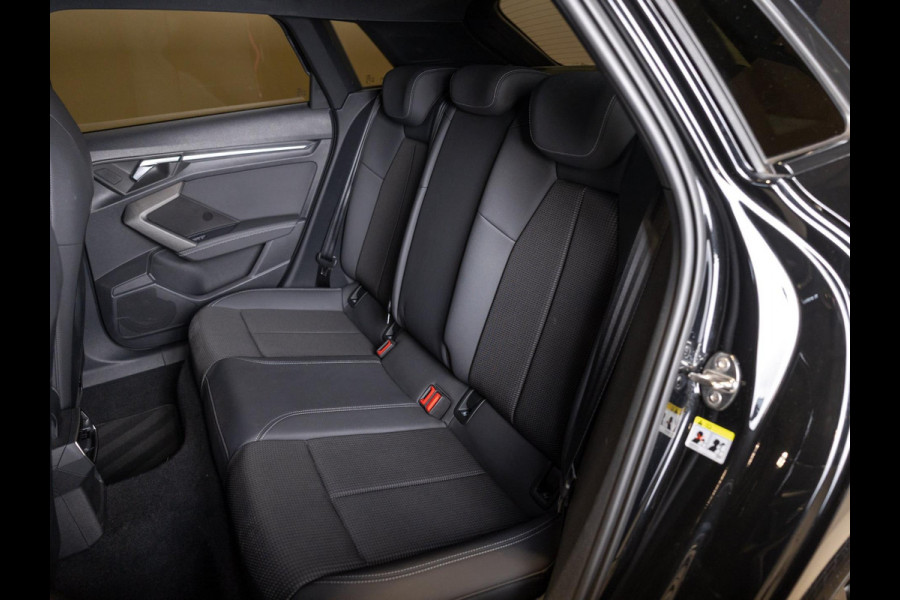 Audi A3 Sportback 35 TFSI S edition / 150pk / Adaptieve cruise control / Alcantara stuurwiel /