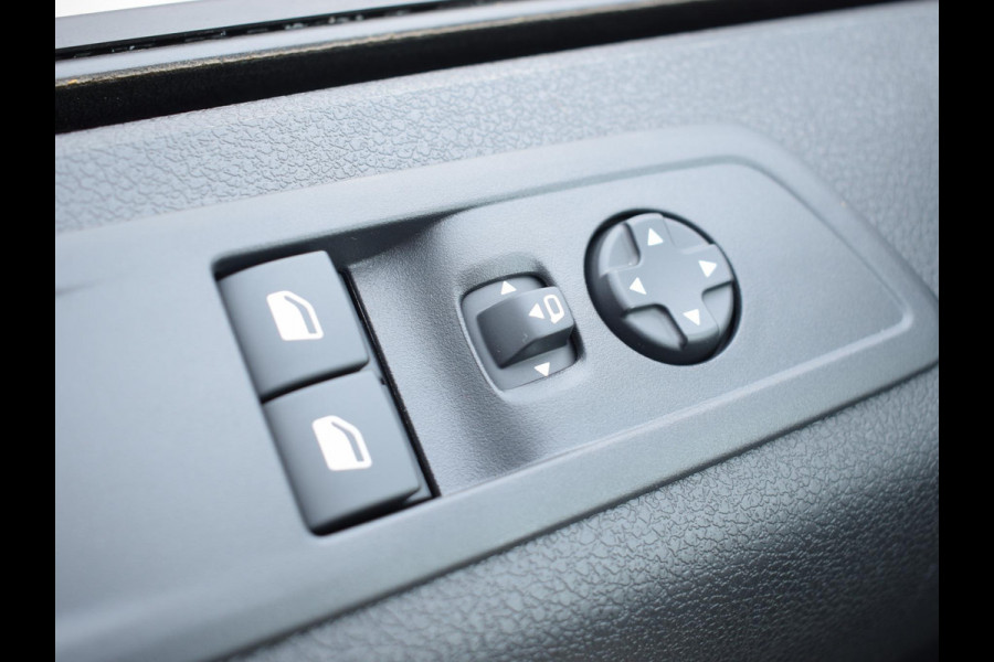 Peugeot e-Expert L3 75 kWh | tot 8 jaar garantie| navi incl. Apple Carplay | camera | parkeersensoren voor & achter | dodehoekwaarschuwing | laadruimtebetimmering | rijklaarprijs