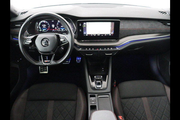 Škoda Octavia 1.4 TSI RS iV PHEV Business | Stoelverwarming | Adaptive cruise | Side Assist | Camera | Alcantara | Matrix LED | Carplay | Sfeerverlichting | Navigatie |
