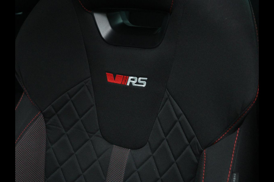 Škoda Octavia 1.4 TSI RS iV PHEV Business | Stoelverwarming | Adaptive cruise | Side Assist | Camera | Alcantara | Matrix LED | Carplay | Sfeerverlichting | Navigatie |