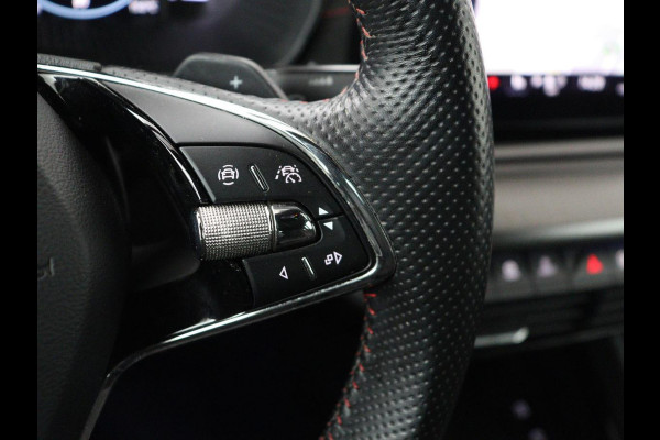 Škoda Octavia 1.4 TSI RS iV PHEV Business | Stoelverwarming | Adaptive cruise | Side Assist | Camera | Alcantara | Matrix LED | Carplay | Sfeerverlichting | Navigatie |