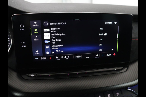 Škoda Octavia 1.4 TSI RS iV PHEV Business | Stoelverwarming | Adaptive cruise | Side Assist | Camera | Alcantara | Matrix LED | Carplay | Sfeerverlichting | Navigatie |