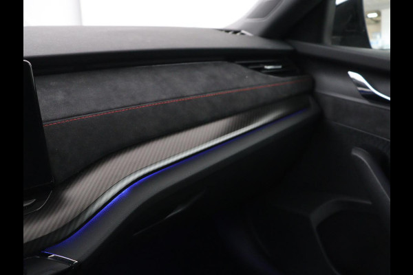 Škoda Octavia 1.4 TSI RS iV PHEV Business | Stoelverwarming | Adaptive cruise | Side Assist | Camera | Alcantara | Matrix LED | Carplay | Sfeerverlichting | Navigatie |