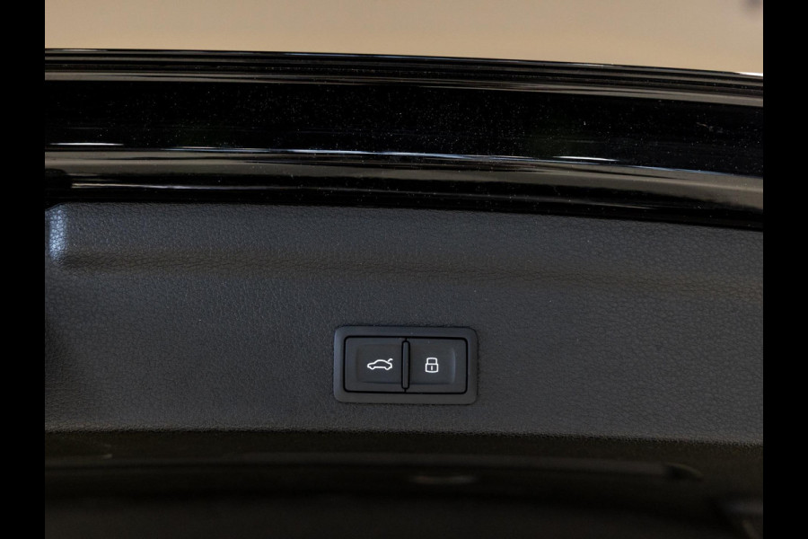 Audi Q3 Sportback 45 TFSI quattro edition one / 230pk / Panorama dak / B&O / Rondomzicht camera /