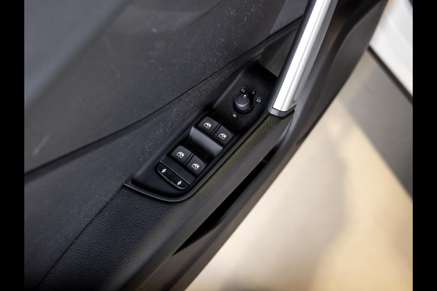 Audi Q2 30 TFSI 2x S-line / 116pk / Trekhaak / Cruise control / Clima