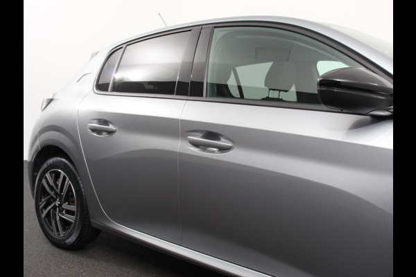 Peugeot 208 1.2 PureTech Allure Pack | Navigatie | Apple Carplay/Android Auto | Achteruitrij camera | Climate control | LED | Adaptieve cruise control | Parkeersensor achter | Verwarmde voorstoelen | Lichtmetalen velgen