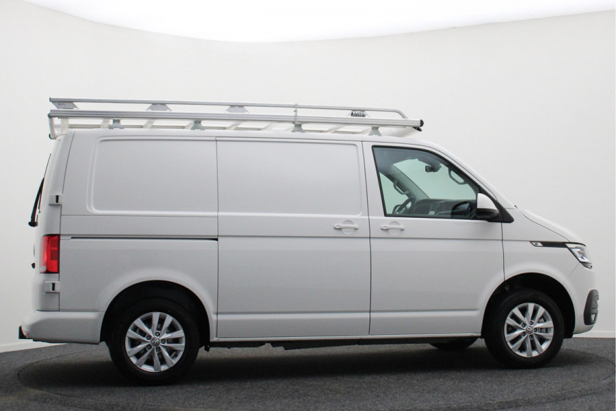 Volkswagen Transporter 2.0 TDI DSG L1H1 Leer, Airco, Apple Carplay, Camera, Cruise, Imperiaal, PDC, Trekhaak, 16''