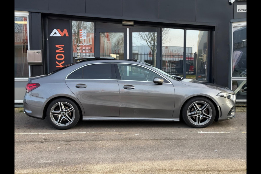 Mercedes-Benz A-Klasse 200 AMG | Pano | ACC | Sfeer | Camera