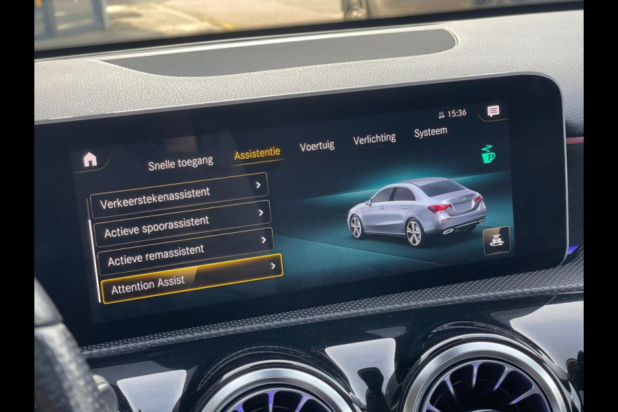 Mercedes-Benz A-Klasse 200 AMG | Pano | ACC | Sfeer | Camera