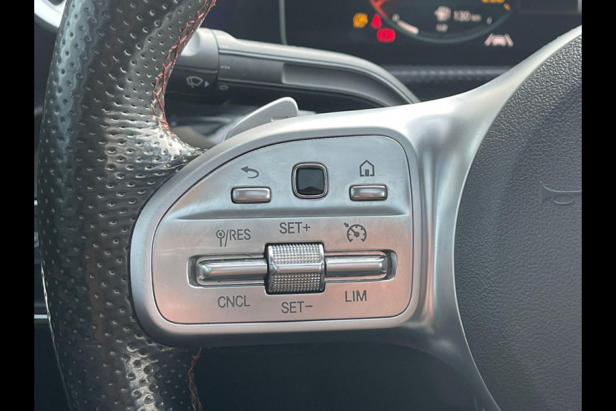 Mercedes-Benz A-Klasse 200 AMG | Pano | ACC | Sfeer | Camera