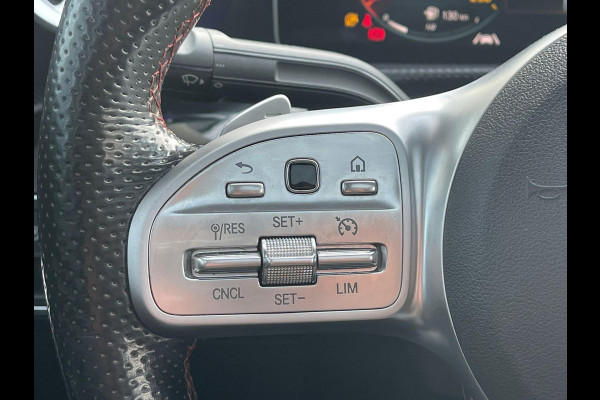 Mercedes-Benz A-Klasse 200 AMG | Pano | ACC | Sfeer | Camera