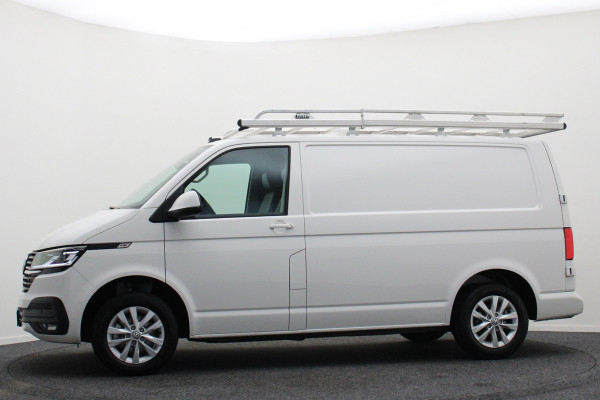 Volkswagen Transporter 2.0 TDI DSG L1H1 Leer, Airco, Apple Carplay, Camera, Cruise, Imperiaal, PDC, Trekhaak, 16''