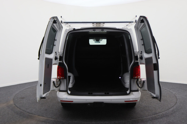 Volkswagen Transporter 2.0 TDI DSG L1H1 Leer, Airco, Apple Carplay, Camera, Cruise, Imperiaal, PDC, Trekhaak, 16''