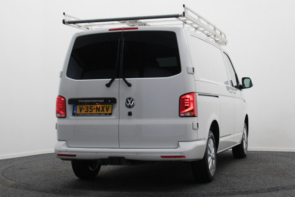 Volkswagen Transporter 2.0 TDI DSG L1H1 Leer, Airco, Apple Carplay, Camera, Cruise, Imperiaal, PDC, Trekhaak, 16''