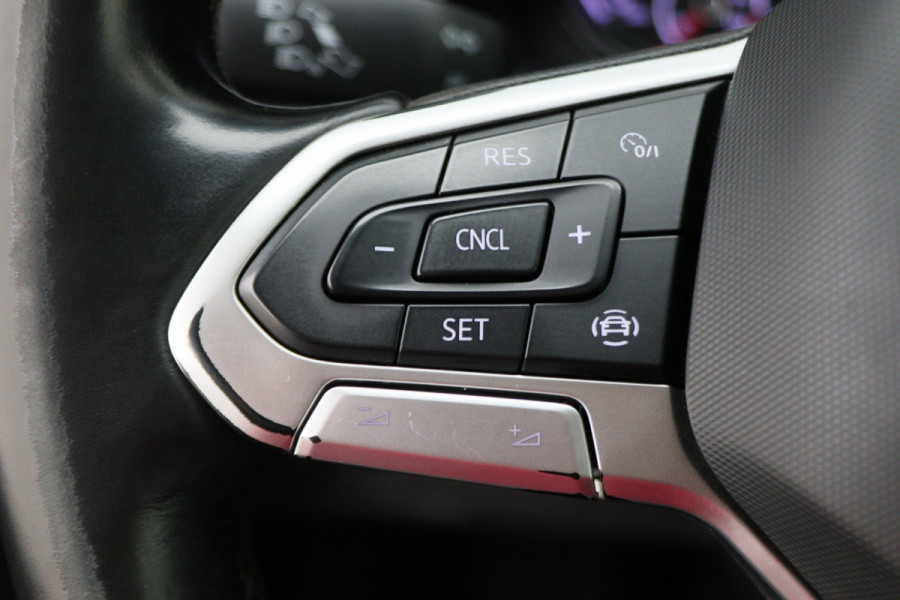 Volkswagen Transporter 2.0 TDI DSG L1H1 Leer, Airco, Apple Carplay, Camera, Cruise, Imperiaal, PDC, Trekhaak, 16''