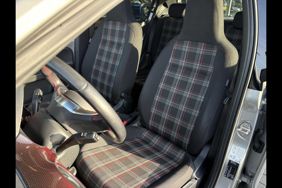 Volkswagen up! 1.0 TSI GTI 115pk | VOL! | Panoramadak | Zomer- & Winterset | Beats Audio | Stoelverwarming | Cruise Control | Camera |