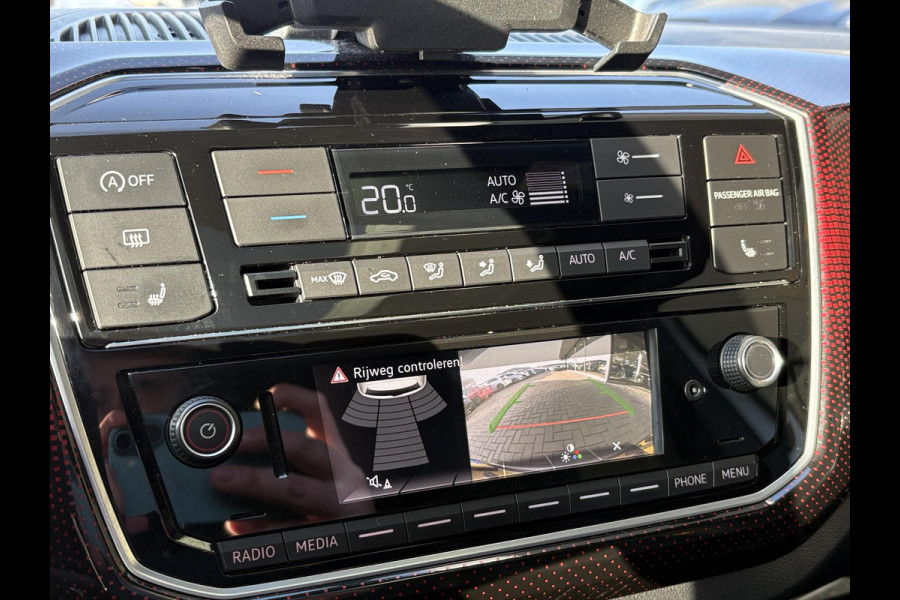 Volkswagen up! 1.0 TSI GTI 115pk | VOL! | Panoramadak | Zomer- & Winterset | Beats Audio | Stoelverwarming | Cruise Control | Camera |