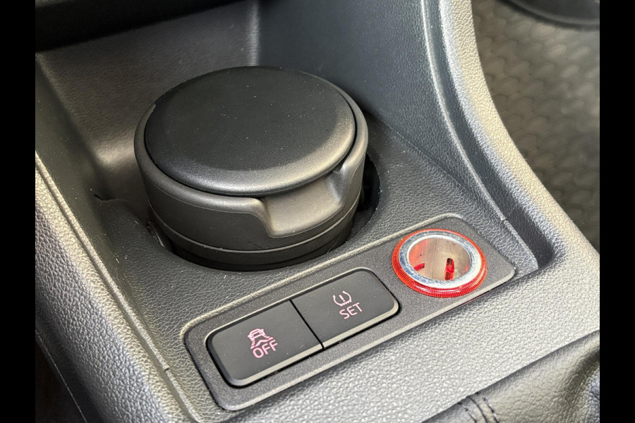 Volkswagen up! 1.0 TSI GTI 115pk | VOL! | Panoramadak | Zomer- & Winterset | Beats Audio | Stoelverwarming | Cruise Control | Camera |