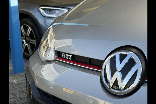 Volkswagen up! 1.0 TSI GTI 115pk | VOL! | Panoramadak | Zomer- & Winterset | Beats Audio | Stoelverwarming | Cruise Control | Camera |