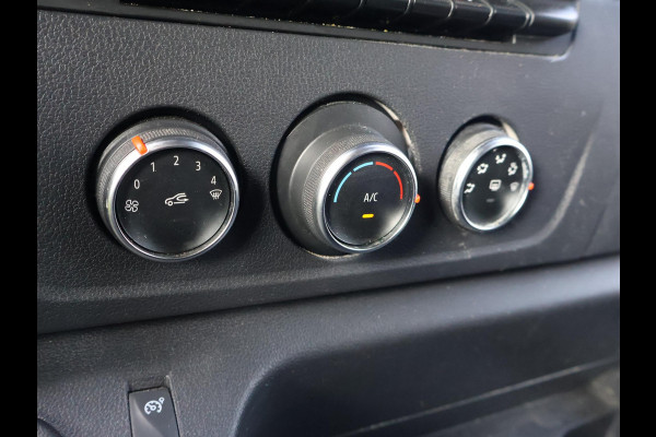 Renault Master T35 2.3 dCi 150 PK L2H2 + DAB | LEDER | CAMERA | DODEHOEK