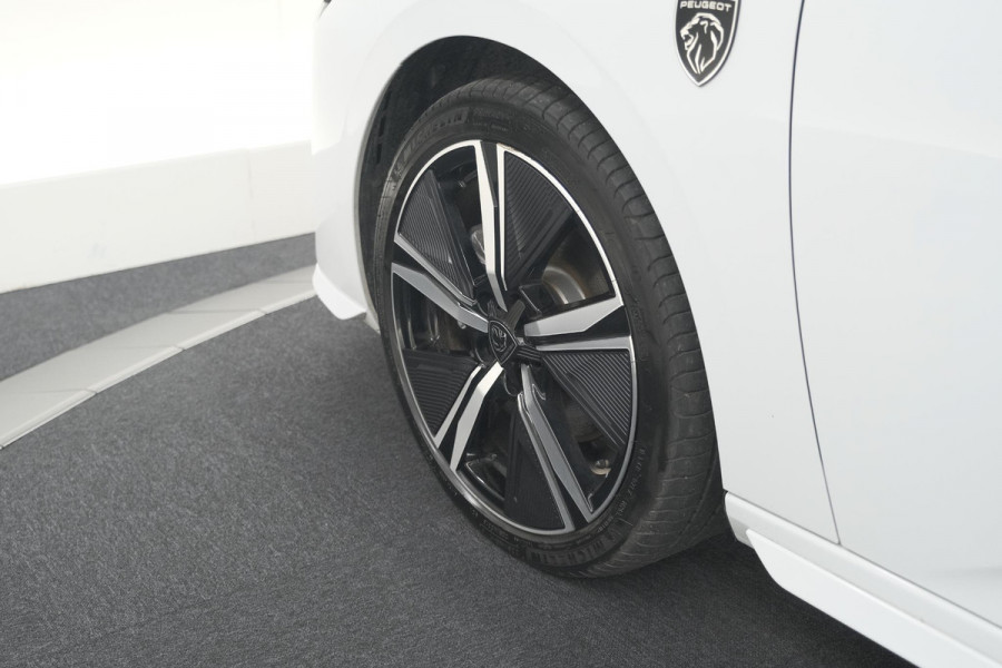 Peugeot 308 SW 1.2 Hybrid 136 e-DCS6 GT | Camera | Adaptieve Cruise Control | Apple Carplay