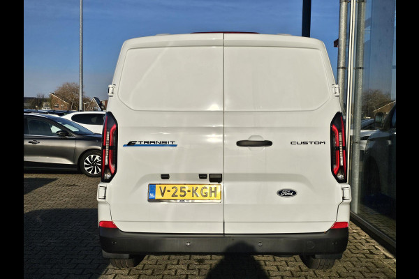 Ford E-Transit Cust. 320 L2H1 Trend 65 kWh 136pk | Navigatie | Adaptieve Cruise Controle | Stoel/Stoel configuratie