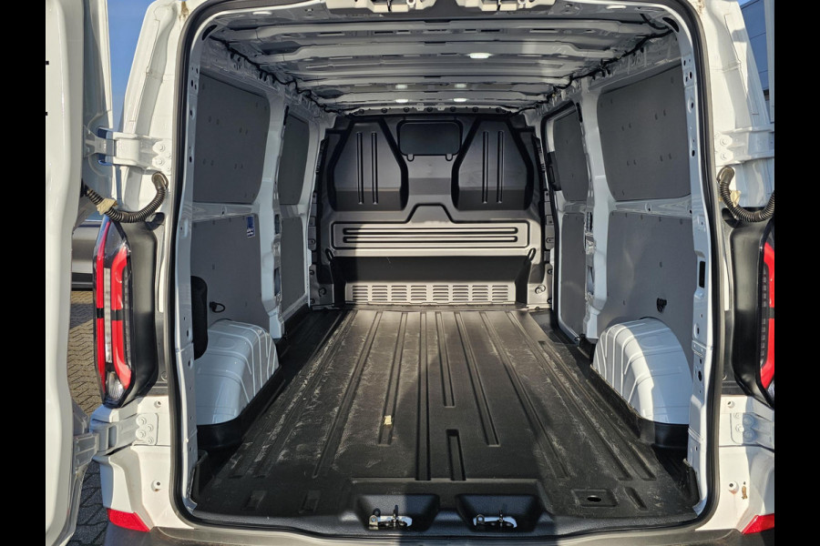 Ford E-Transit Cust. 320 L2H1 Trend 65 kWh 136pk | Navigatie | Adaptieve Cruise Controle | Stoel/Stoel configuratie