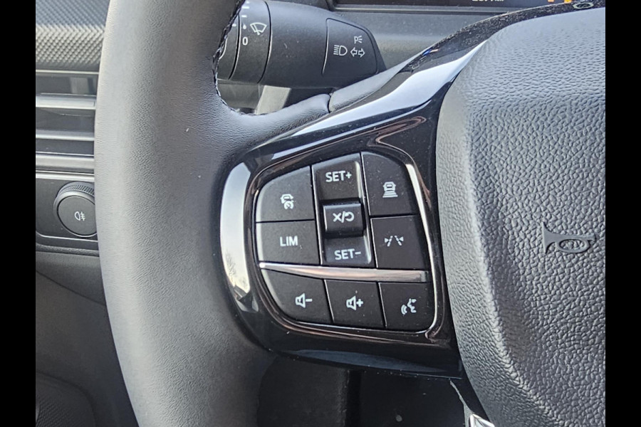 Ford E-Transit Cust. 320 L2H1 Trend 65 kWh 136pk | Navigatie | Adaptieve Cruise Controle | Stoel/Stoel configuratie