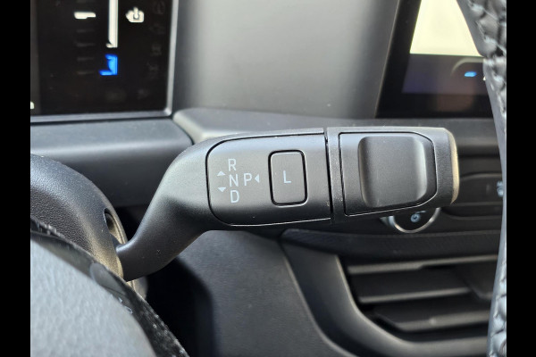 Ford E-Transit Cust. 320 L2H1 Trend 65 kWh 136pk | Navigatie | Adaptieve Cruise Controle | Stoel/Stoel configuratie
