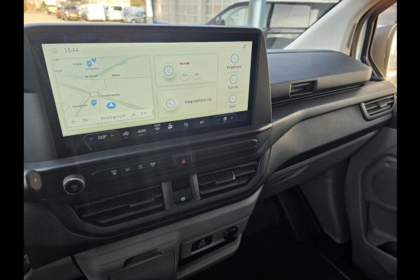 Ford E-Transit Cust. 320 L2H1 Trend 65 kWh 136pk | Navigatie | Adaptieve Cruise Controle | Stoel/Stoel configuratie