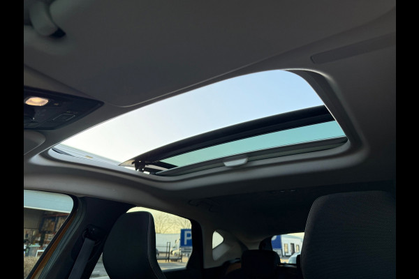 Renault Captur 1.3 TCe 155 Intens - Automaat - Navi Groot - Climate - Camera -