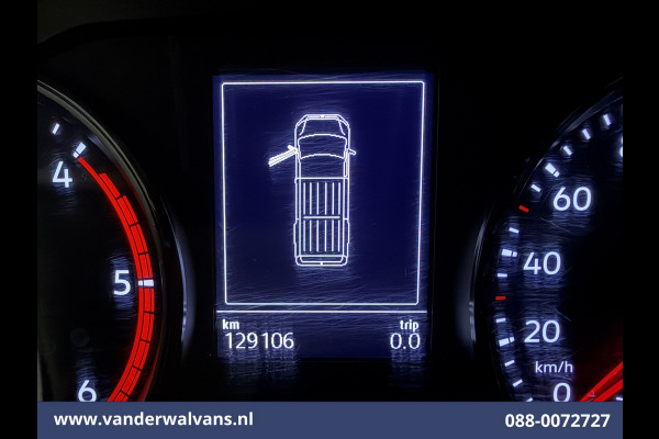 Volkswagen Crafter 2.0 TDI 141pk L3H2 L2H1 Euro6 Airco | Stoelverwarming | Parkeersensoren Bijrijdersbank, 3000kg trekvermogen