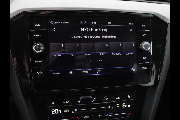 Volkswagen Passat 1.4 TSI PHEV GTE | Stoelverwarming | Camera | Carplay | Navigatie | Matrix LED | Adaptive cruise | Climate control | Bluetooth | Parkeerhulp | Plug In