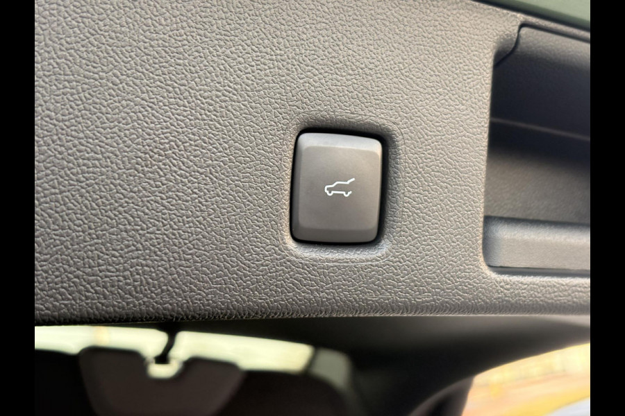 Ford Kuga 2.5 PHEV ST-Line X | Orig. NL Auto | Wegklapbare trekhaak (elektrisch bedienbaar) | Winter Pack | AGR-stoelen | Bang&Olufsen | Elektrische achterklep
