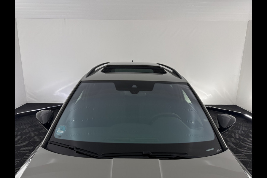 Škoda Karoq 1.5 TSI ACT Sportline Business (INCL-BTW) Aut. *PANO | DIGI-COCKPIT | FULL-LED | ADAPTIVE-CRUISE | CANTON-AUDIO | BLINDSPOT | HEATED-SPORTSEATS | CAMERA | AMBIENTLIGHT | NAVI-FULLMAP | KEYLESS | DAB+ | TOWBAR | PRIVACYGLAS