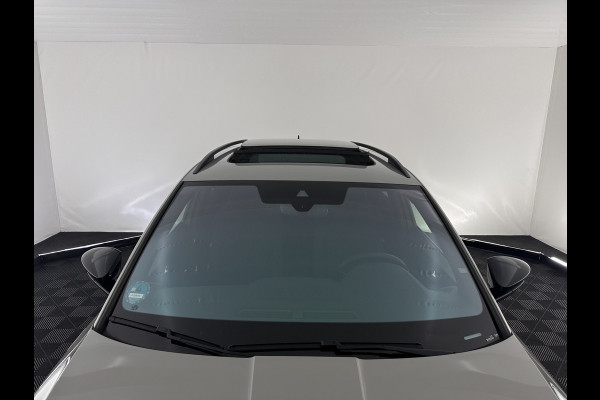 Škoda Karoq 1.5 TSI ACT Sportline Business (INCL-BTW) Aut. *PANO | DIGI-COCKPIT | FULL-LED | ADAPTIVE-CRUISE | CANTON-AUDIO | BLINDSPOT | HEATED-SPORTSEATS | CAMERA | AMBIENTLIGHT | NAVI-FULLMAP | KEYLESS | DAB+ | TOWBAR | PRIVACYGLAS