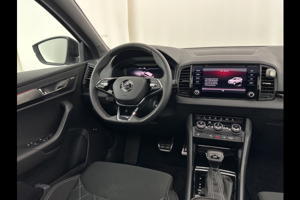 Škoda Karoq 1.5 TSI ACT Sportline Business (INCL-BTW) Aut. *PANO | DIGI-COCKPIT | FULL-LED | ADAPTIVE-CRUISE | CANTON-AUDIO | BLINDSPOT | HEATED-SPORTSEATS | CAMERA | AMBIENTLIGHT | NAVI-FULLMAP | KEYLESS | DAB+ | TOWBAR | PRIVACYGLAS