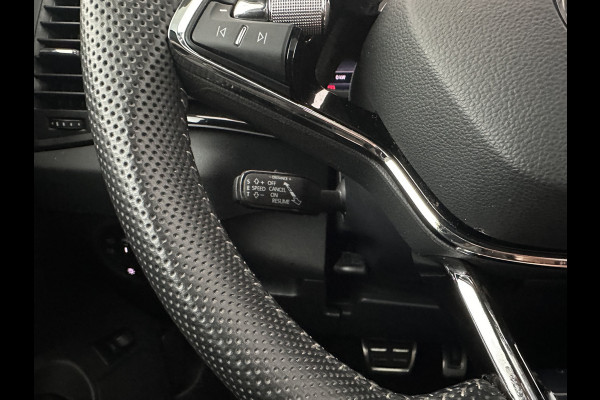 Škoda Karoq 1.5 TSI ACT Sportline Business (INCL-BTW) Aut. *PANO | DIGI-COCKPIT | FULL-LED | ADAPTIVE-CRUISE | CANTON-AUDIO | BLINDSPOT | HEATED-SPORTSEATS | CAMERA | AMBIENTLIGHT | NAVI-FULLMAP | KEYLESS | DAB+ | TOWBAR | PRIVACYGLAS