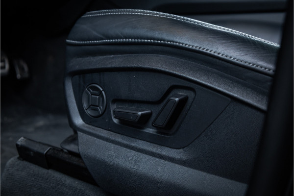 Audi Q8 55 TFSI e quattro Pro Line Advanced - S Line | Panorama | Luchtvering | 360 Camera | Trekhaak