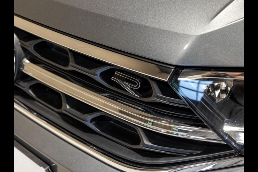 Volkswagen T-Roc 1.5 TSI R-Line Edition / 150pk / Stoel en stuur verwarming / Achteruitrij camera / Keyless /